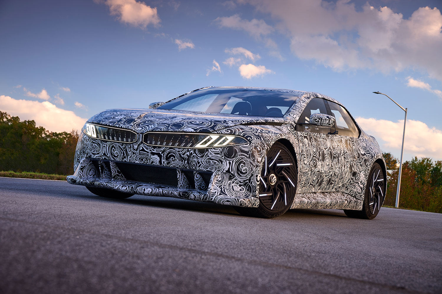 Decoding the Drive: BMW's LED Rims Offer a Real-Time Performance Display