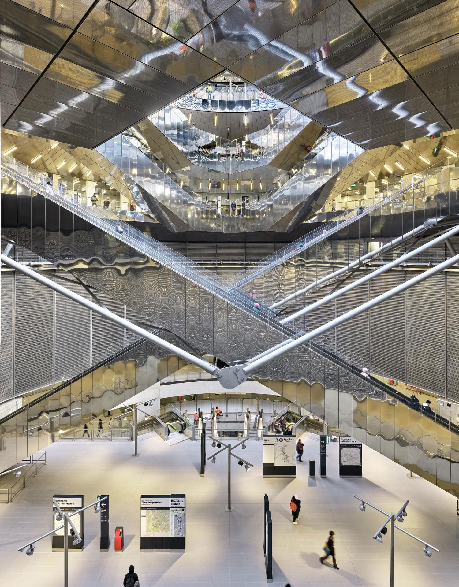 Subterranean Skylight: Dominique Perrault's Villejuif-Gustave Roussy Station