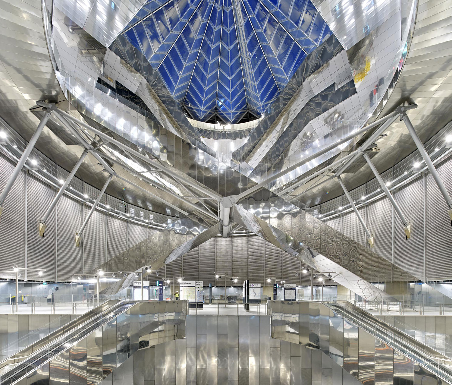 Subterranean Skylight: Dominique Perrault's Villejuif-Gustave Roussy Station