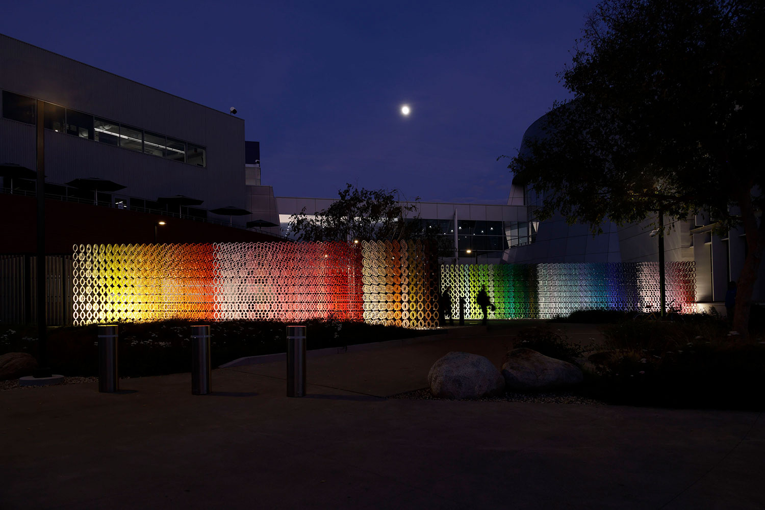 Emmanuelle Moureaux's "Mirage" at Google HQ: A 100-Color Masterpiece 