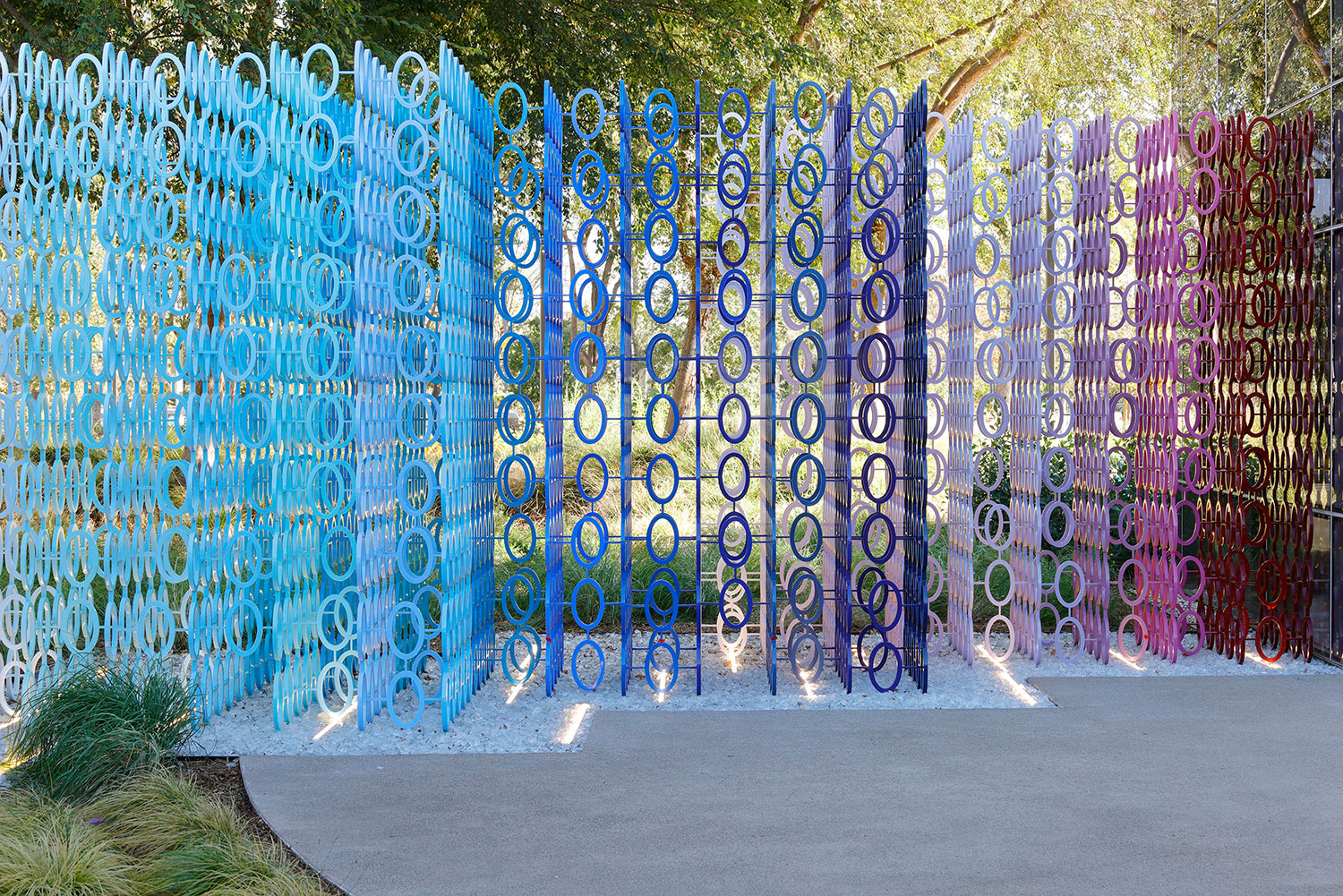 Emmanuelle Moureaux's "Mirage" at Google HQ: A 100-Color Masterpiece 