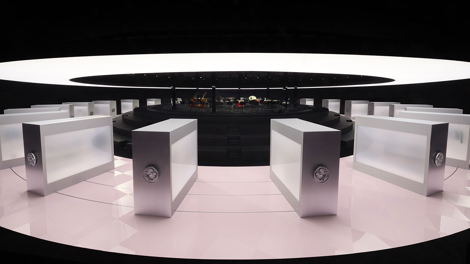 Louis Vuitton's AW25 Show: An Archival Vision by Wonderwall