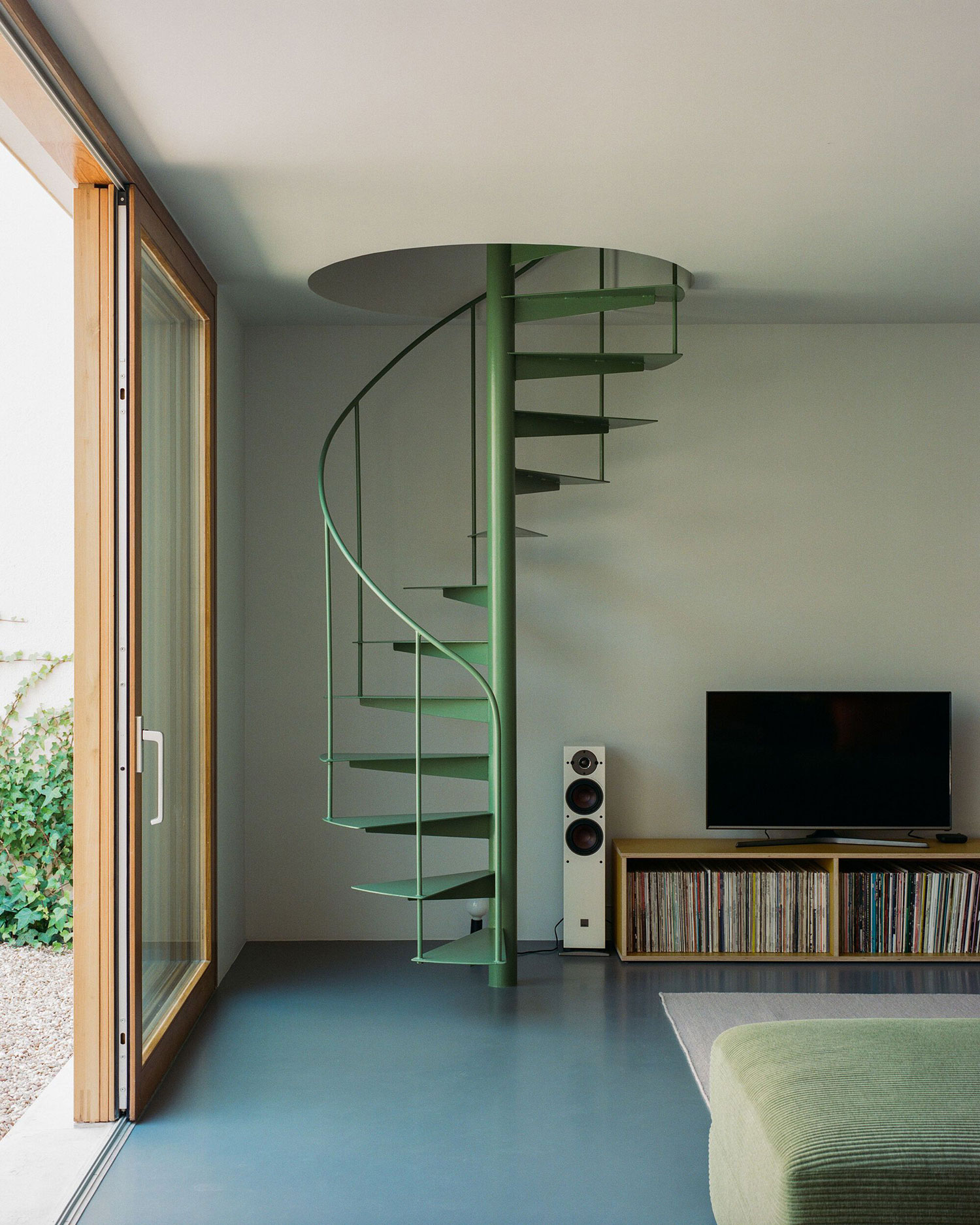 Márvila House, Lisbon: Joyful Renovation by Atelier José Andrade Rocha