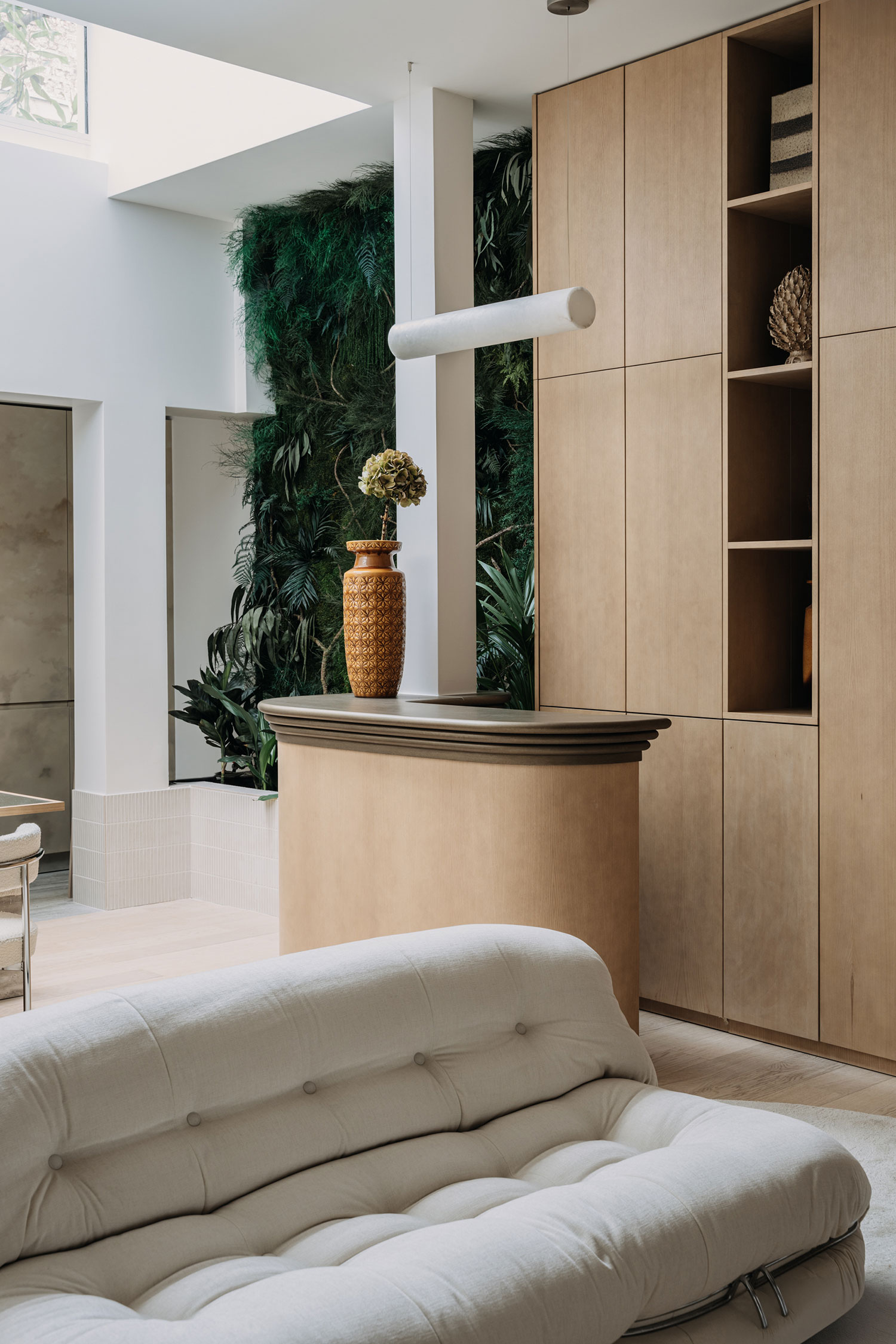 Mersi Architects Reimagine a Sculptor's Atelier in Paris