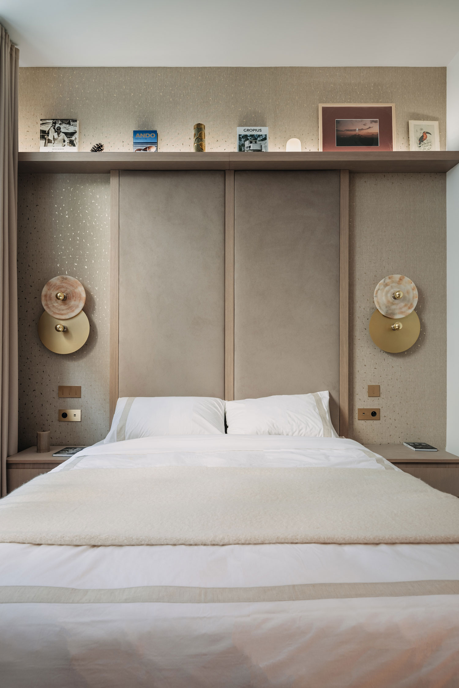 Mersi Architects Reimagine a Sculptor's Atelier in Paris