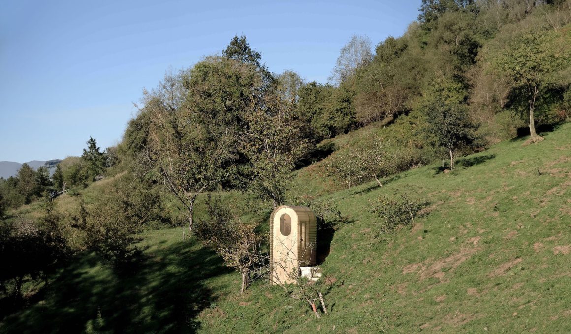 Nature's Restroom: Nico Goebel's Transparent Toilet in Spain