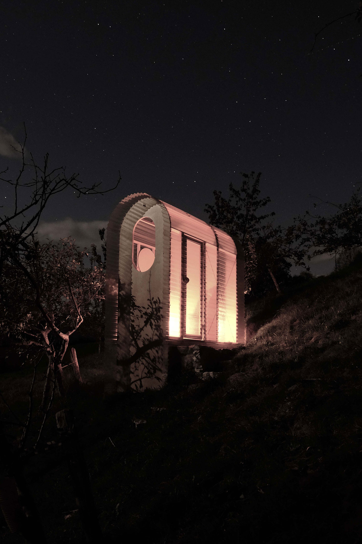 Nature's Restroom: Nico Goebel's Transparent Toilet in Spain