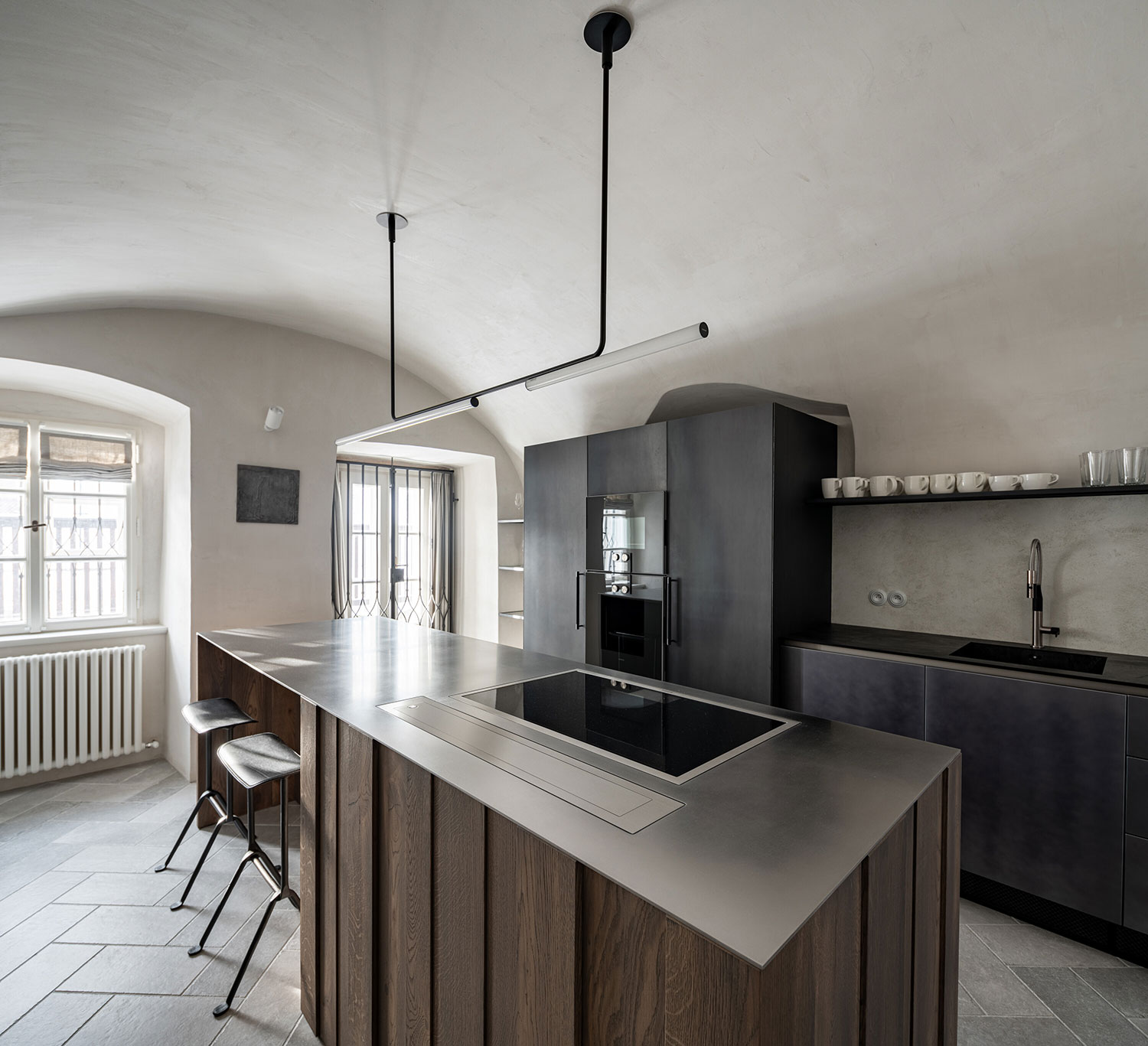 OOOOX's Hradby House: A Medieval Fortress Reborn