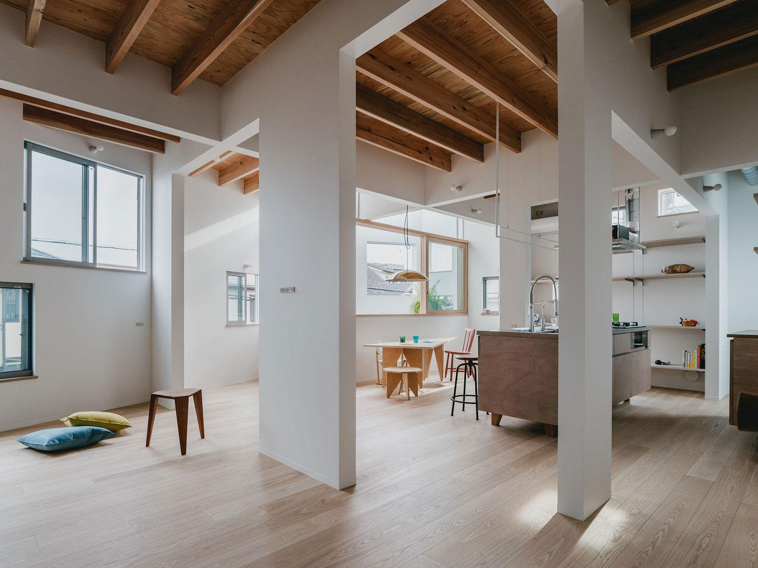 Thirteen Pieces of Home: Fumi Aso's Osaka Residence