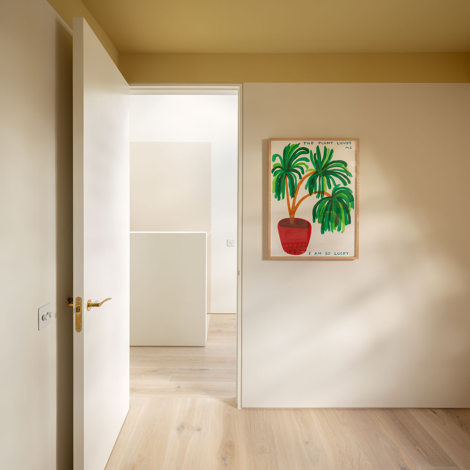 O'Sullivan Skoufoglou's RAW House: A Canvas for Life and Art