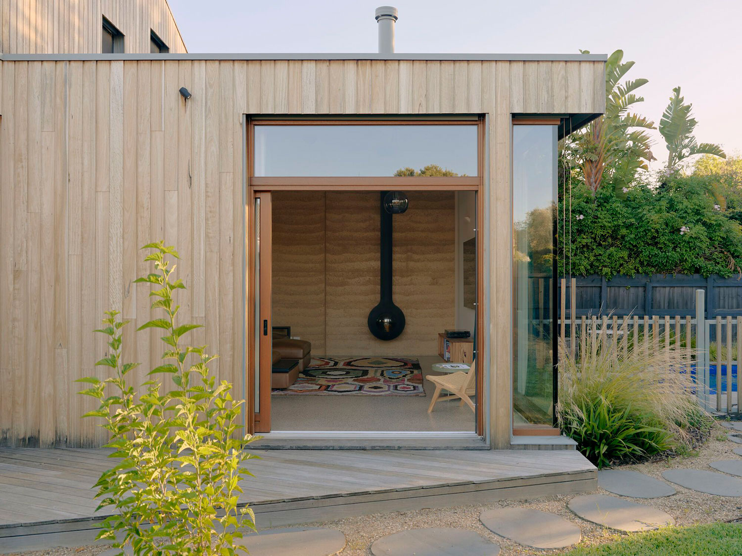 Rammed Earth & Timber: The Cloud Street House in Melbourne by Steffen Welsch Architects
