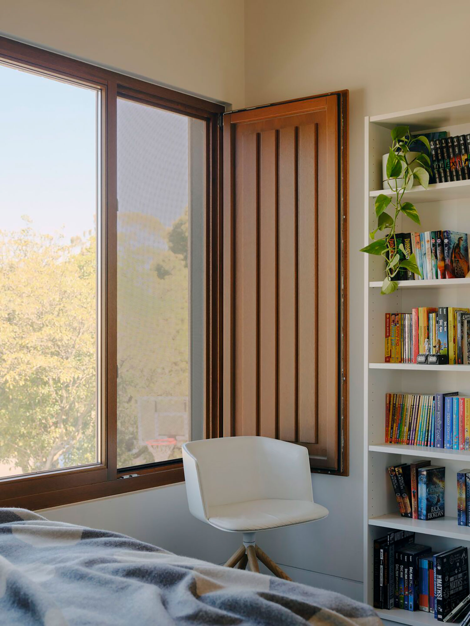 Rammed Earth & Timber: The Cloud Street House in Melbourne by Steffen Welsch Architects