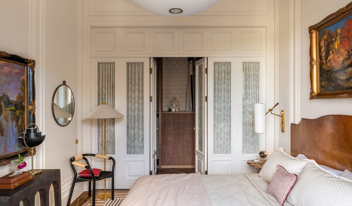 A Kyiv Apartment: Where History Whispers and Art Takes Center Stage