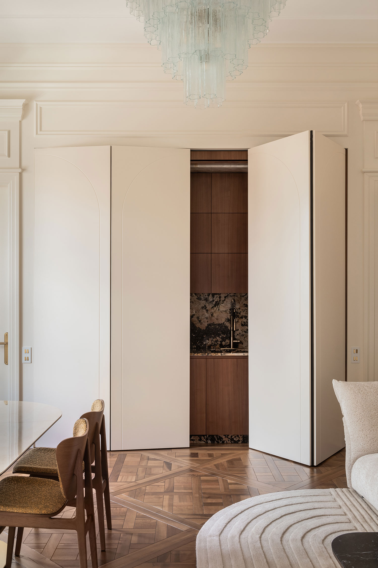 A Kyiv Apartment: Where History Whispers and Art Takes Center Stage