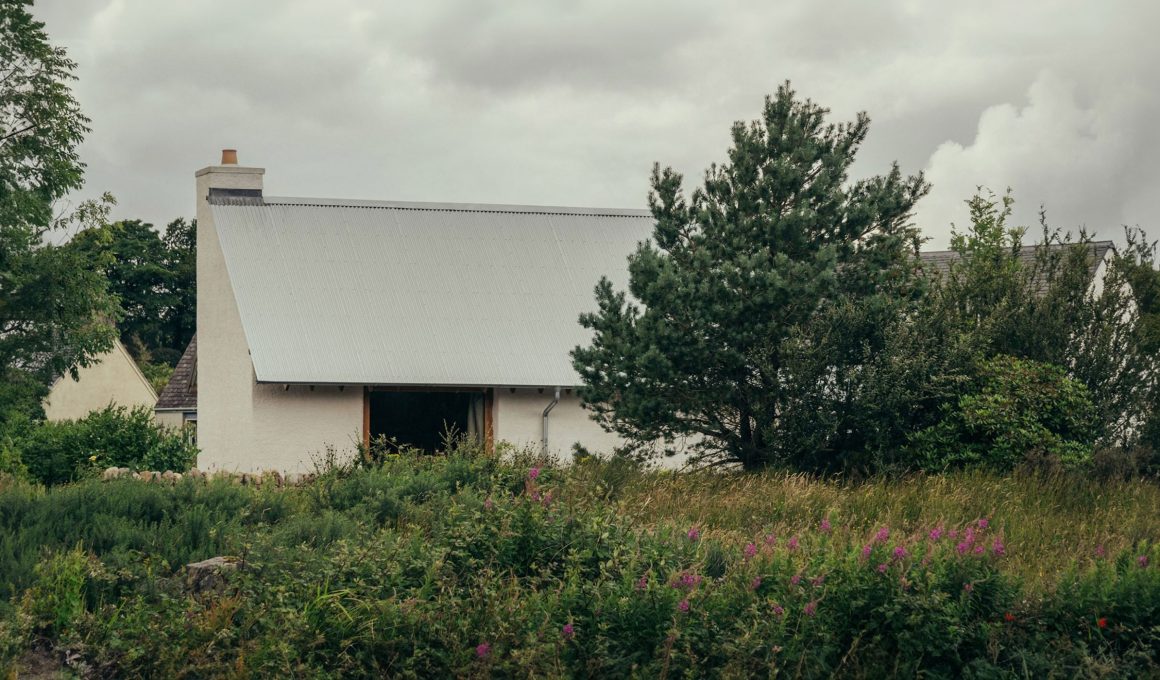 illie Baillie's Iorram: Highland Cottage | Plockton Harbour Views