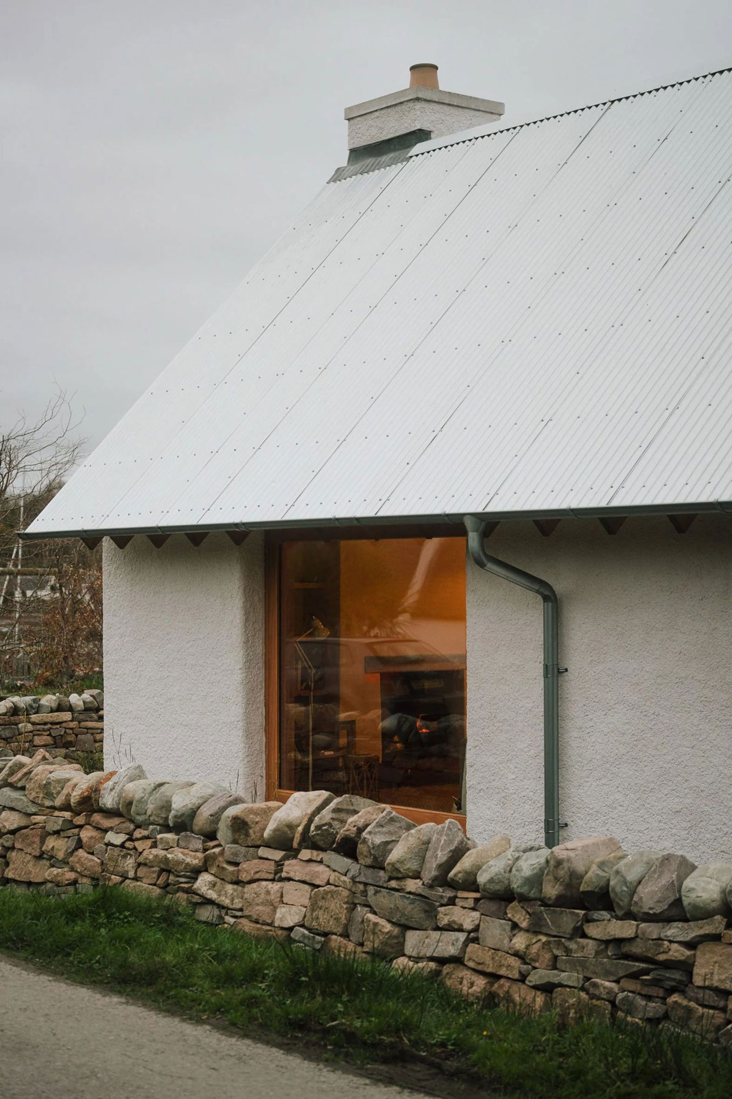 illie Baillie's Iorram: Highland Cottage | Plockton Harbour Views
