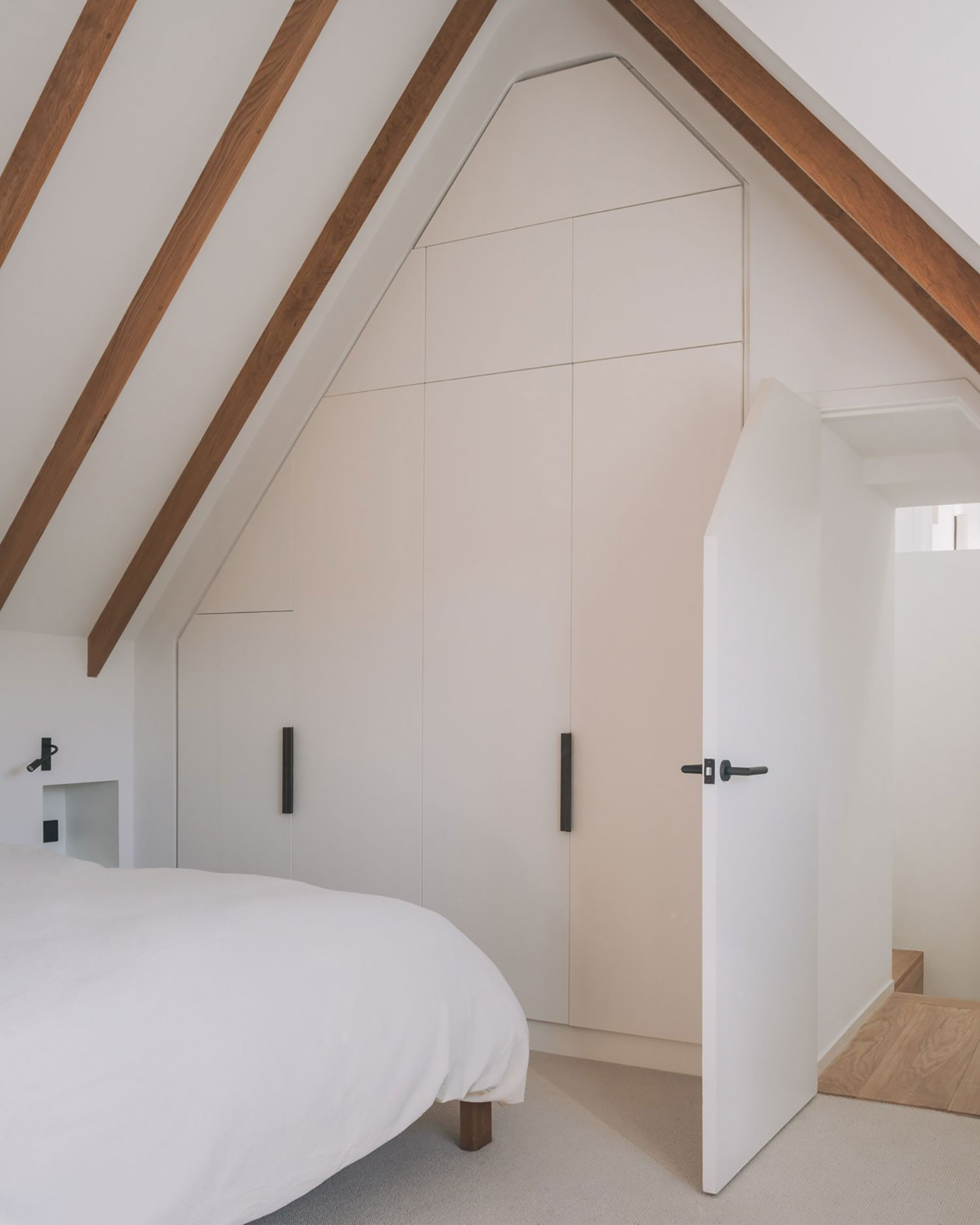 Blue Horizons: Studio 163's Coastal Transformation in North Norfolk