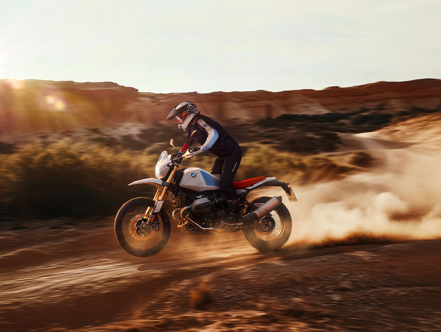 BMW R 12 G/S: Classic Enduro Revival | R 80 G/S Tribute & Specs