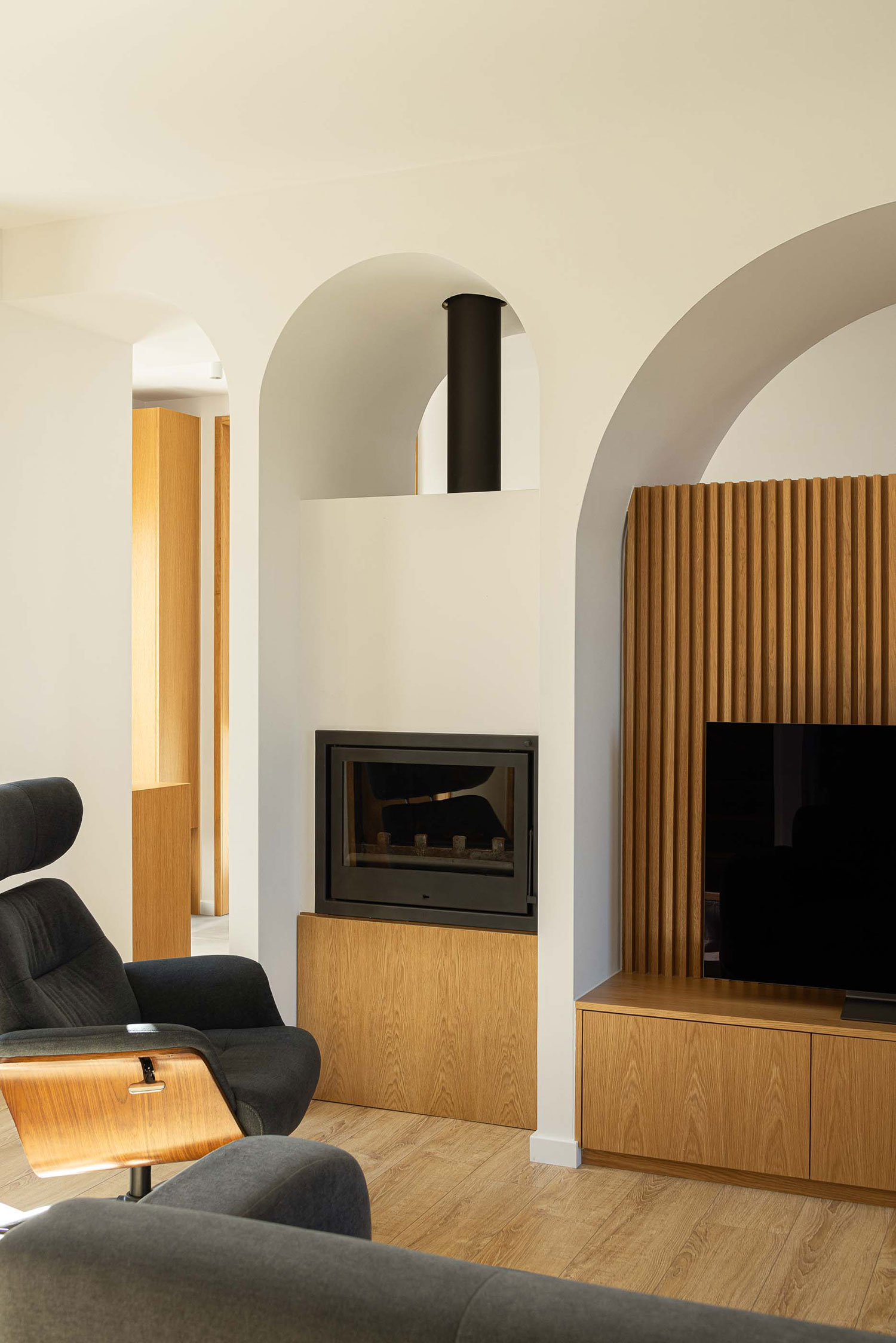 Casa Arco: Art Nouveau Revival in Paredes de Coura | Tiago Castro Sousa