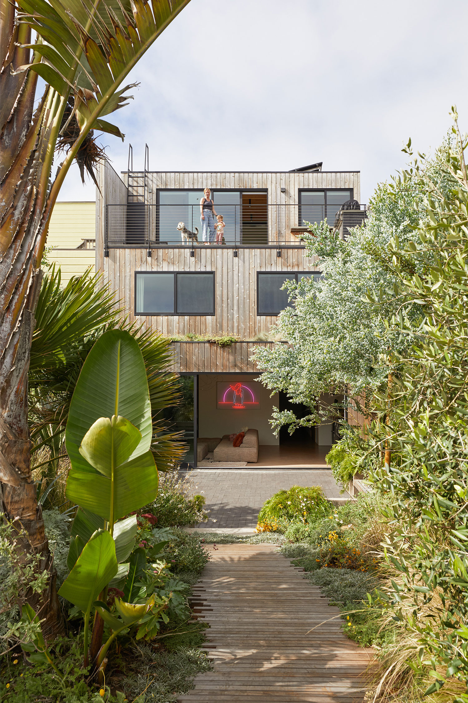 Great Highway Surfhouse in San Francisco, United States / Red Dot Studio | image couretsy of Margaret Austin