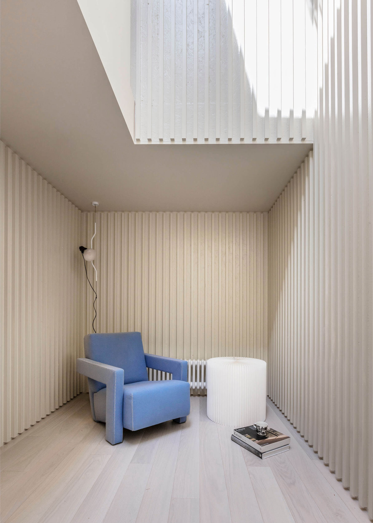 CASA BASSA: AI-Inspired Hybrid Home by Francesco Pierazzi Architects