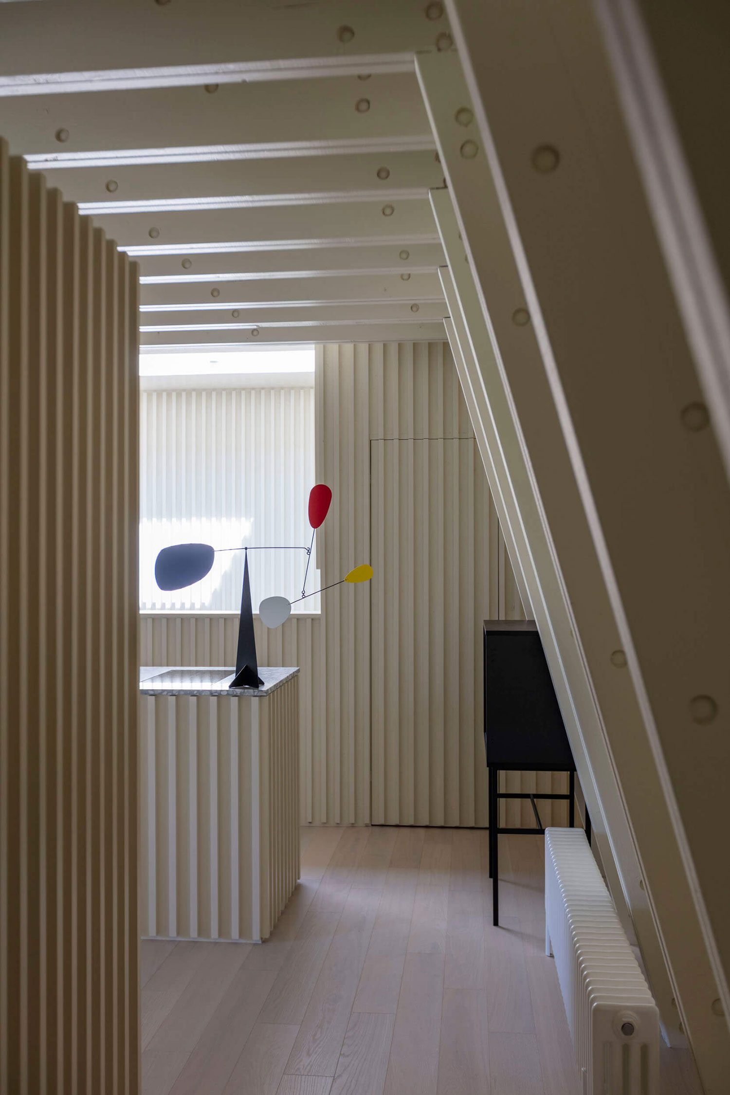 CASA BASSA: AI-Inspired Hybrid Home by Francesco Pierazzi Architects