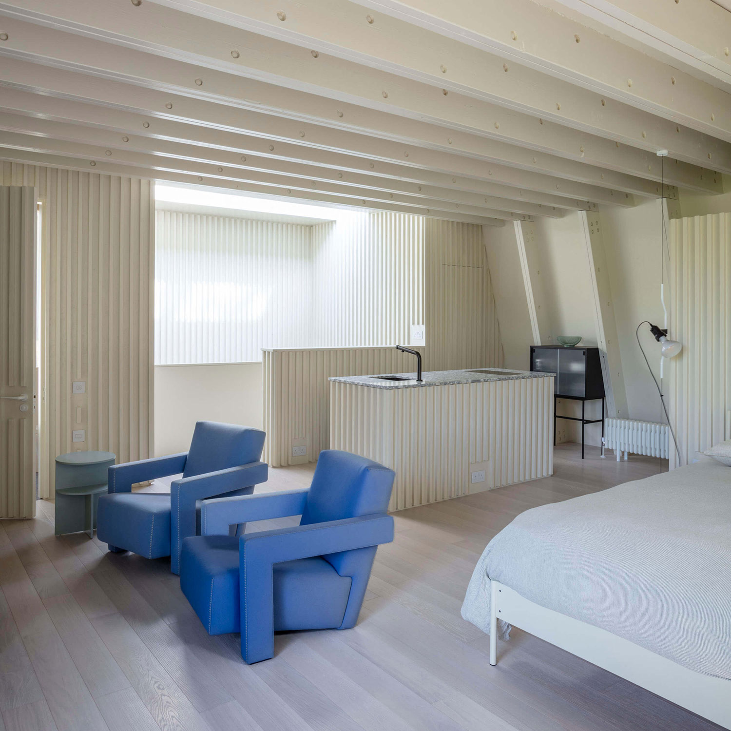 CASA BASSA: AI-Inspired Hybrid Home by Francesco Pierazzi Architects