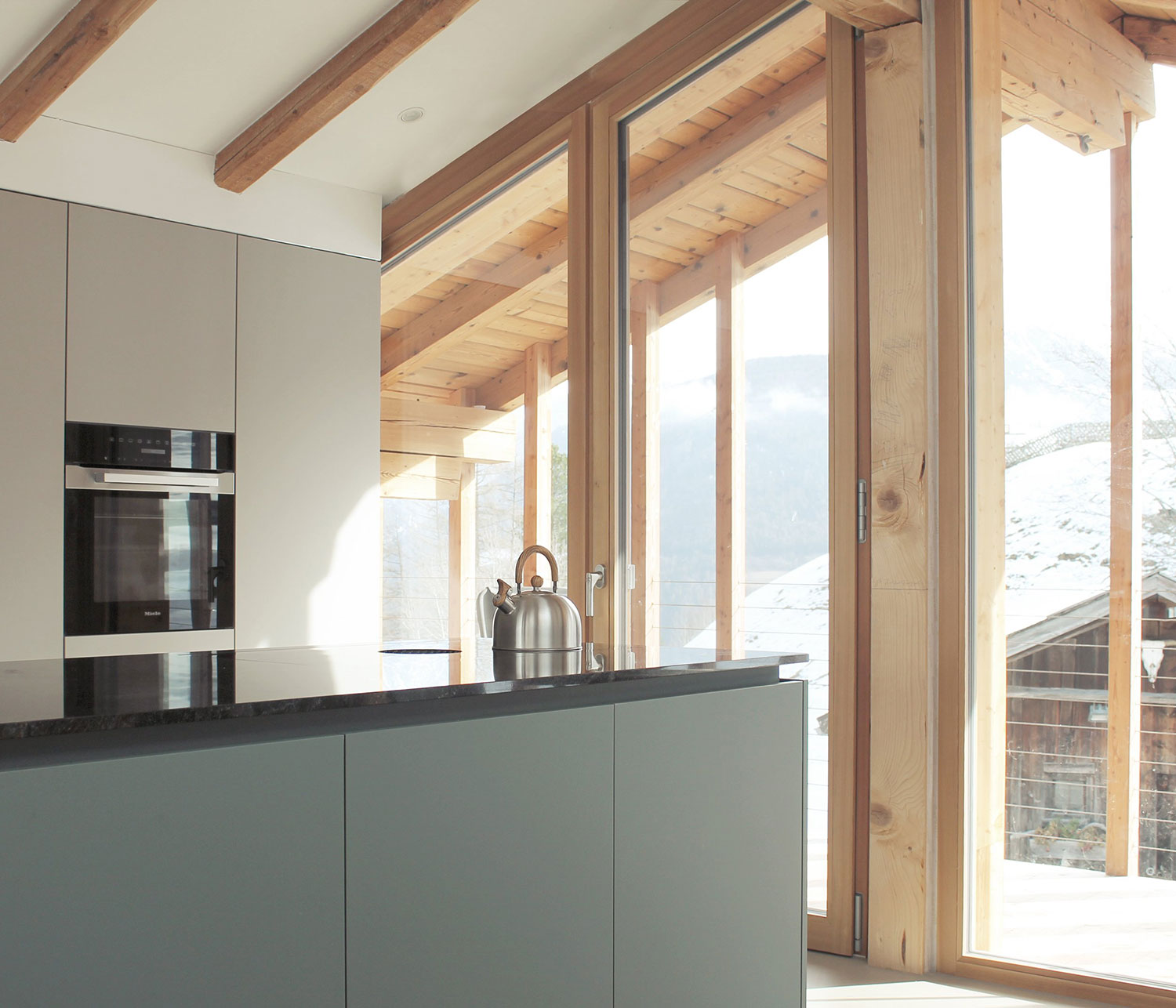 Alpine Farmhouse Renovation: Haus Fur Lisa und Bert, Vipiteno | Alpina Architects