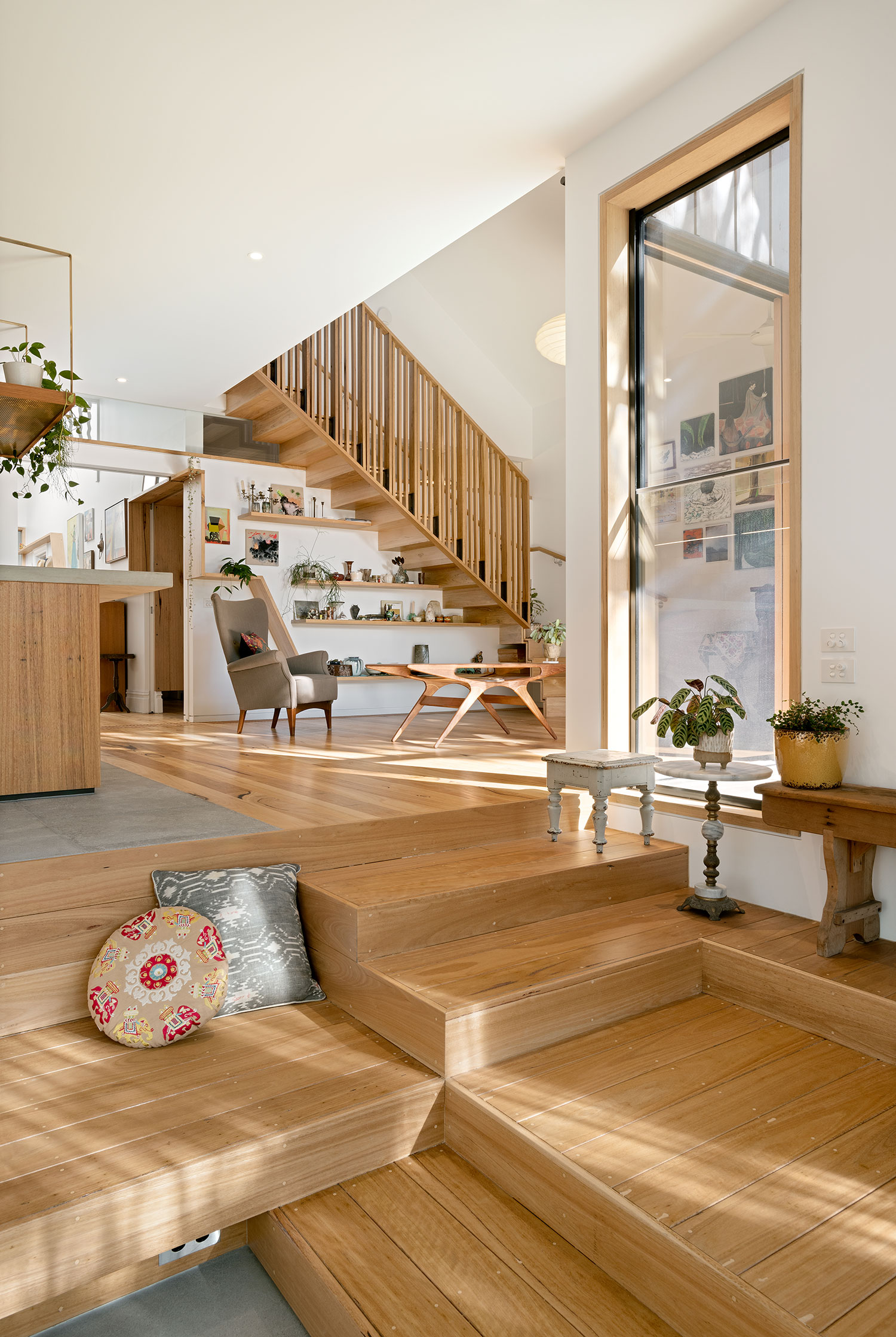 Melbourne Art House: Victorian Restoration & Modern Studio