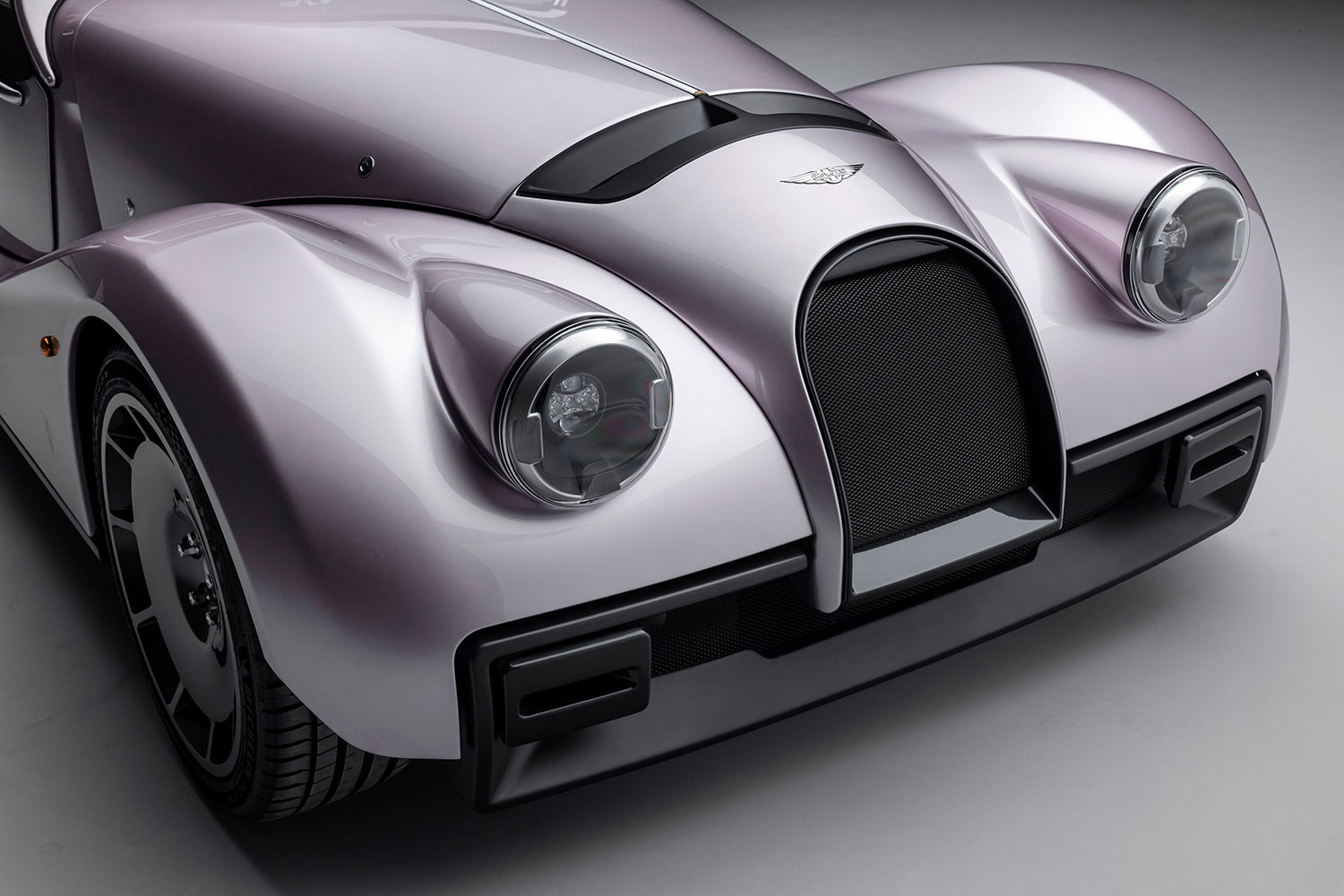 Morgan Supersport: New Flagship Blends Heritage & Modern Design