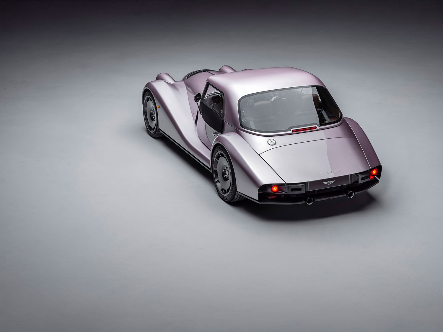 Morgan Supersport: New Flagship Blends Heritage & Modern Design