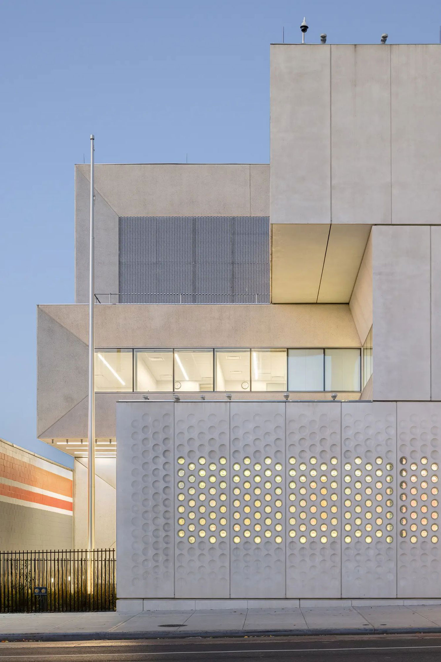 NYPD 40th Precinct: BIG's Innovative Design Redefines Community Policing