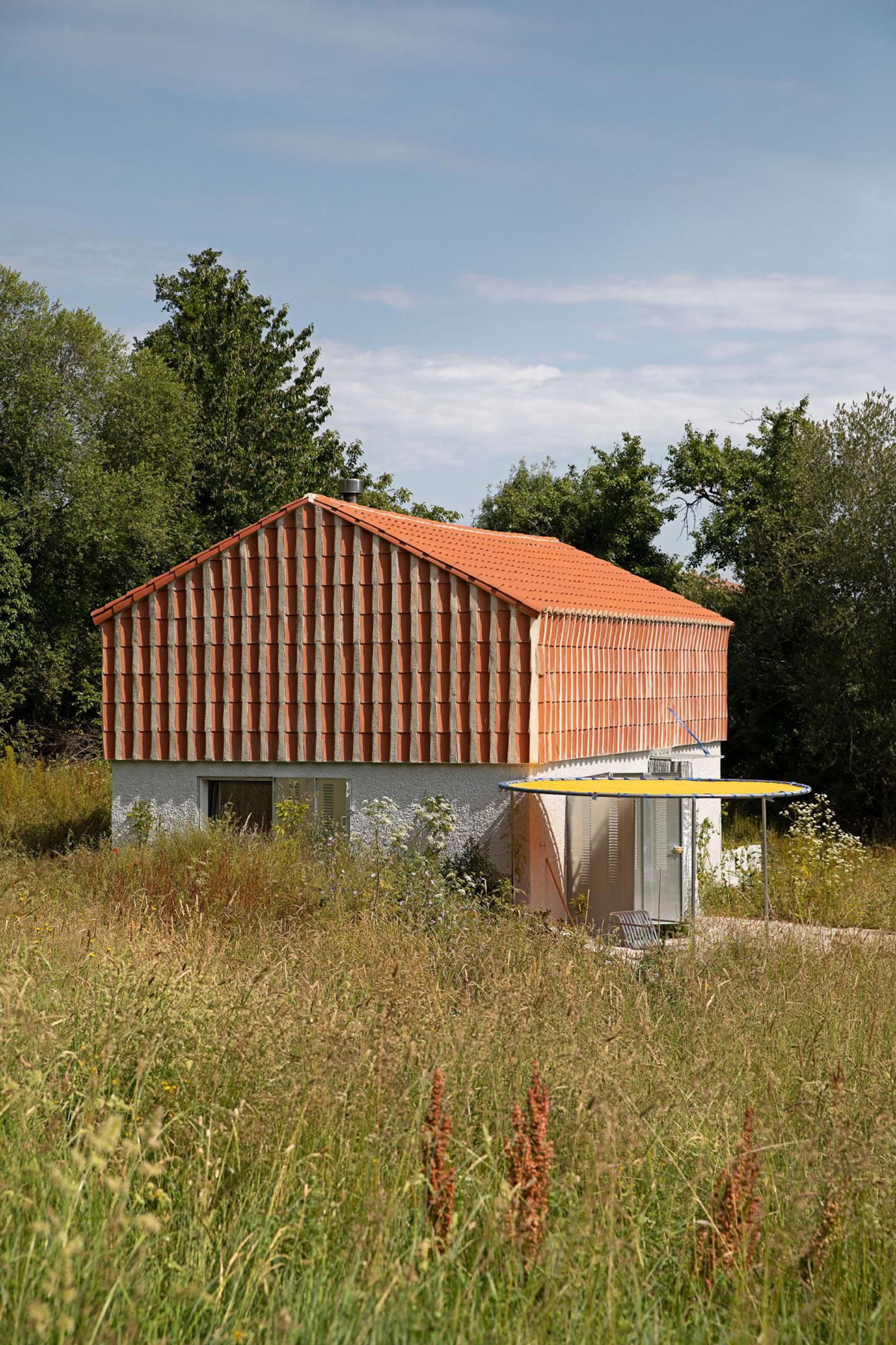 Prado Toro: Sierra Gredos Retreat by Extrarradio Estudio