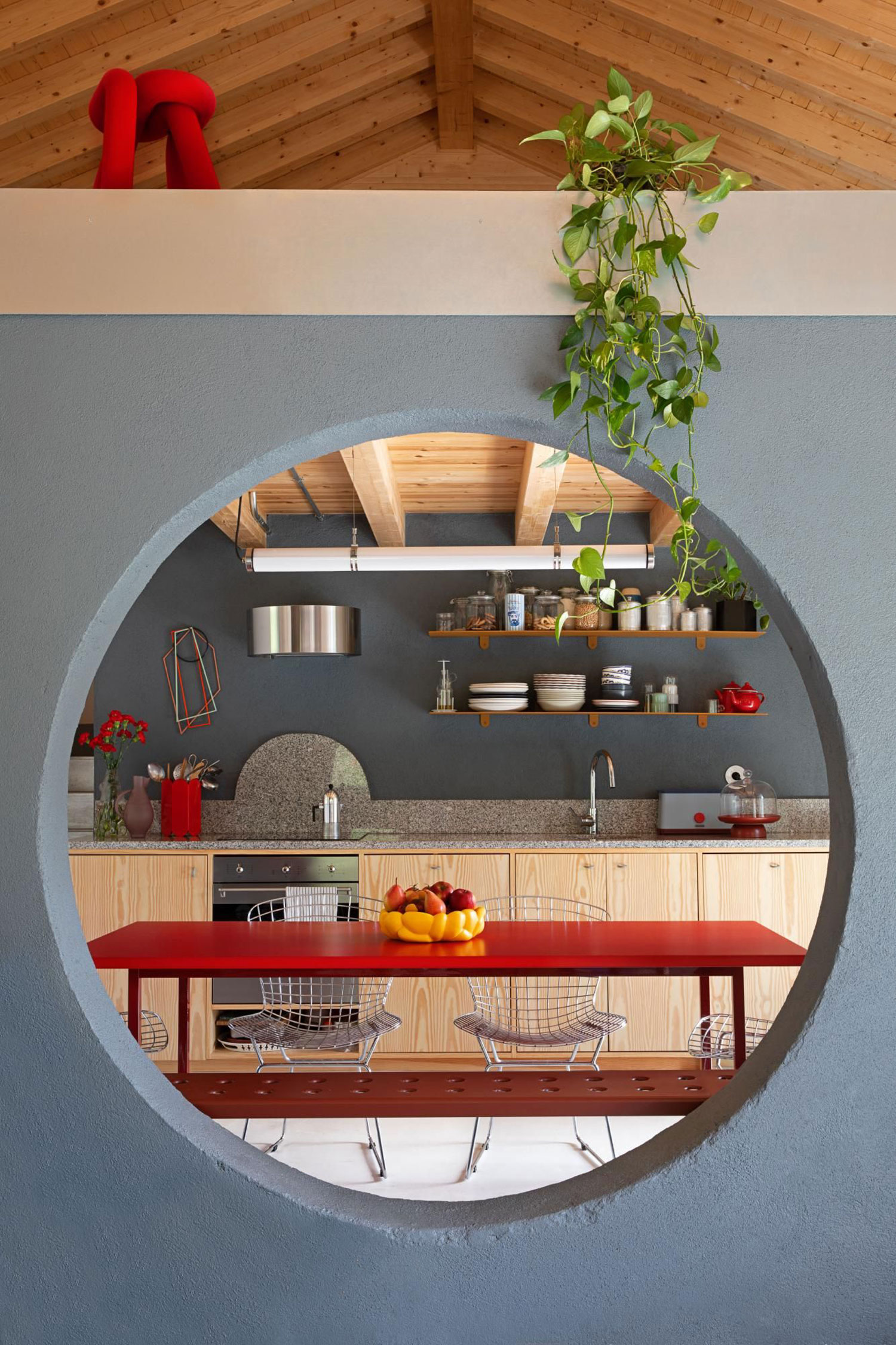 Prado Toro: Sierra Gredos Retreat by Extrarradio Estudio