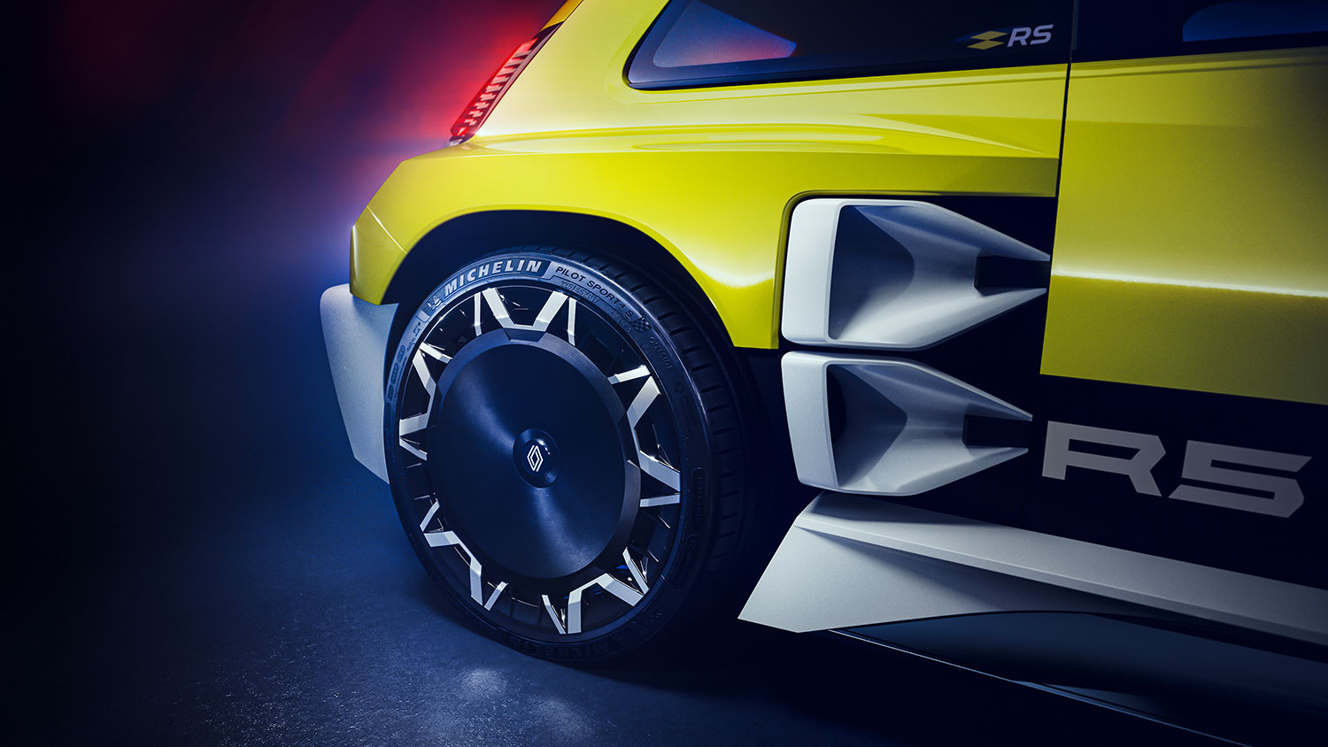 Renault 5 Turbo 3E: Electric Mini-Supercar | Performance EV