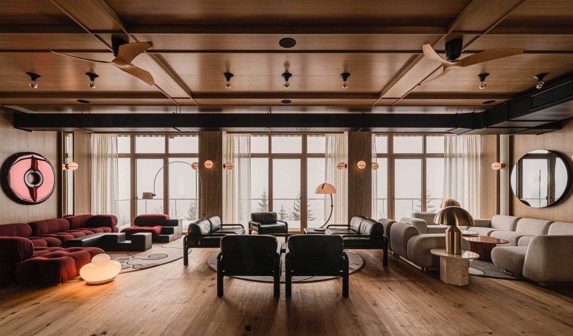 The Comodo: A Playful Ode to Mid-century Modernism in the Austrian Alps