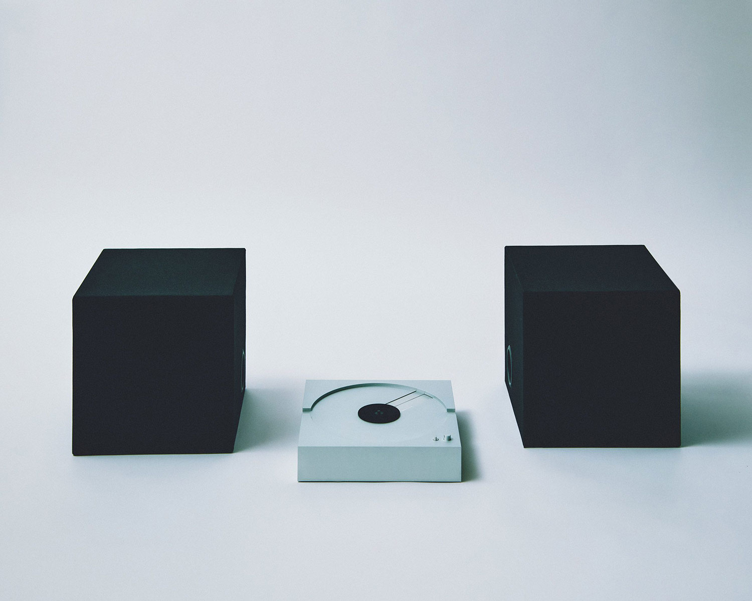 Stripped Down Vinyl: Waiting For Ideas' PP-1 Turntable Redefines Simplicity