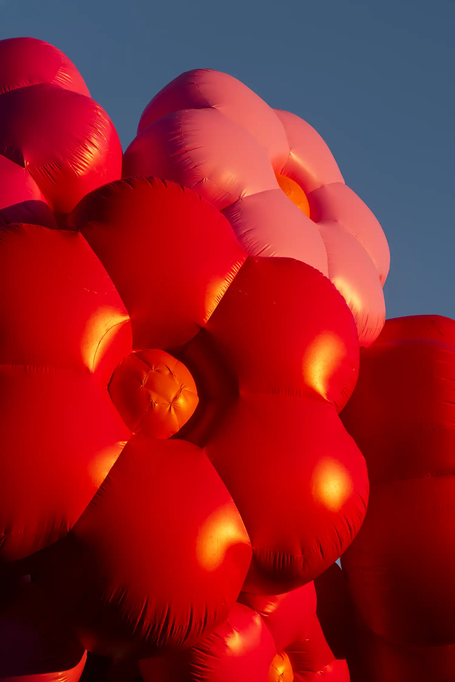 Coachella 2025: Uchronia's "Le Grand Bouquet" Art Installation