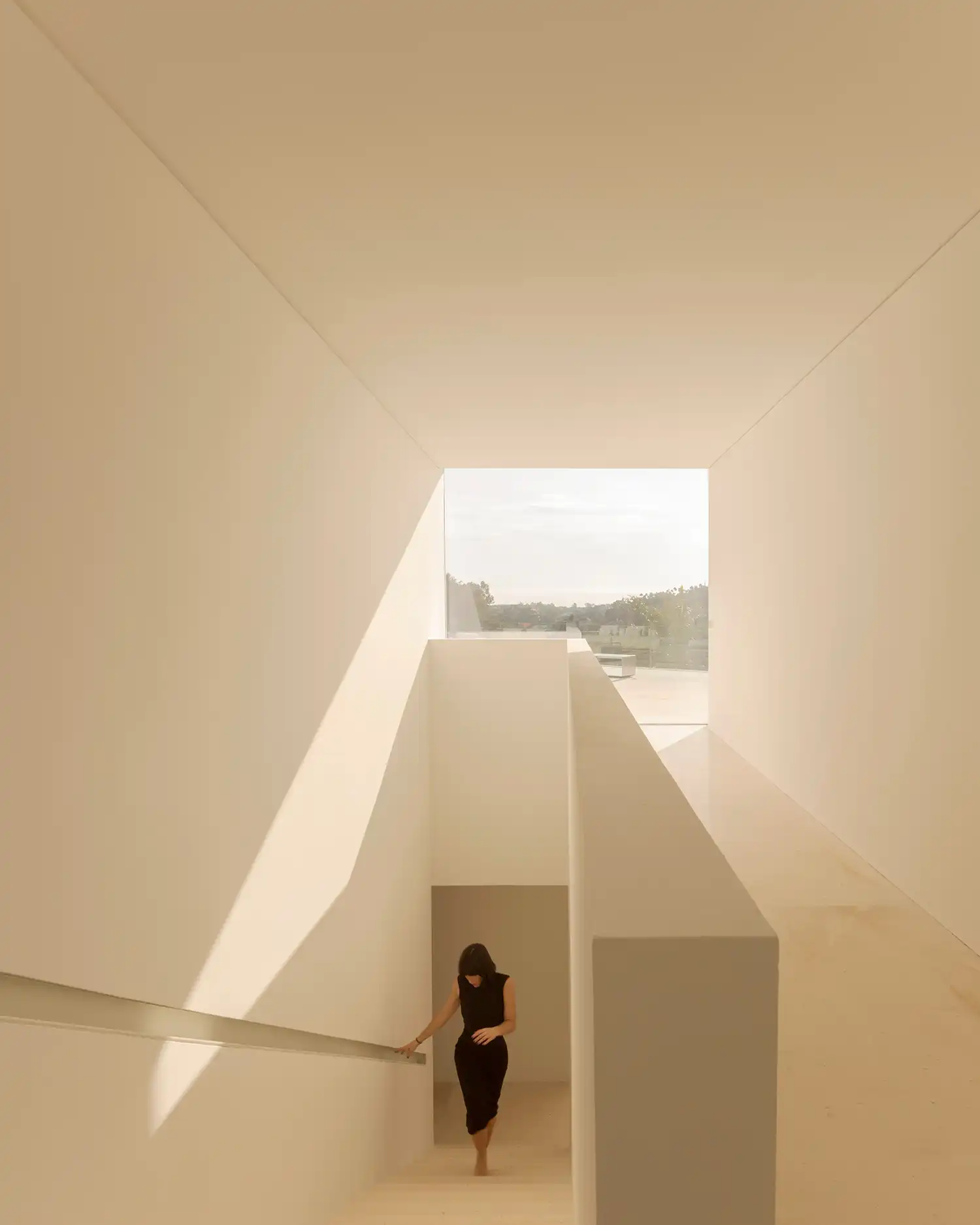 Villa 95 in Sotogrande by Fran Silvestre Arquitectos: A Home Connected to Nature