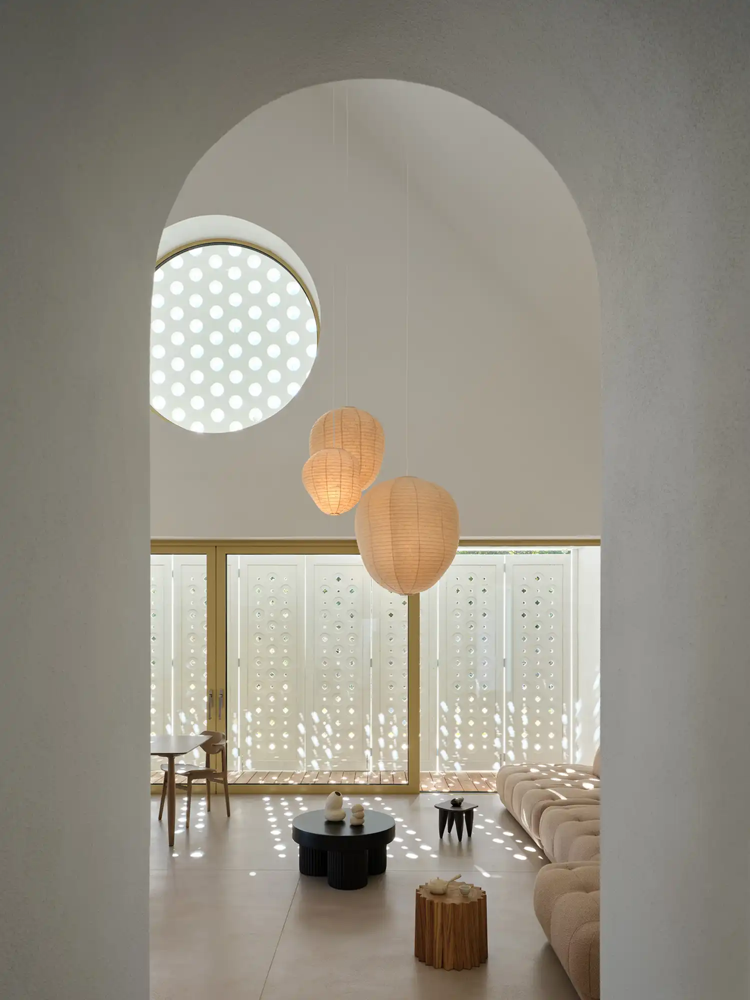 House Oskar by Jan Žaloudek: Baroque-Inspired Czech Architecture