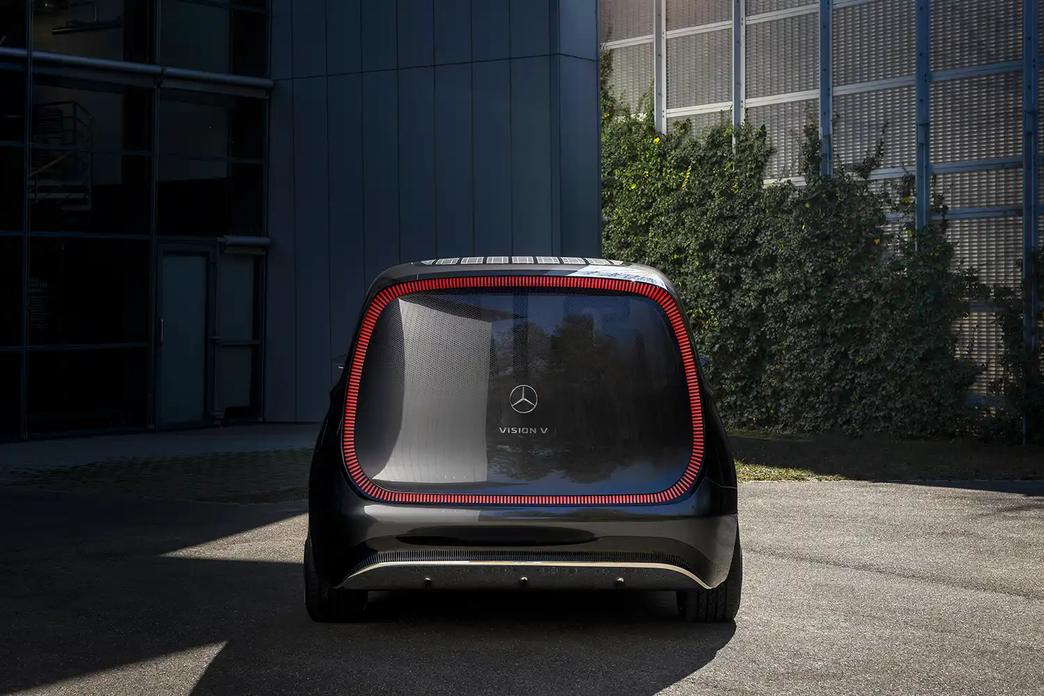 Mercedes-Benz Vision V: Luxury Van Redefined