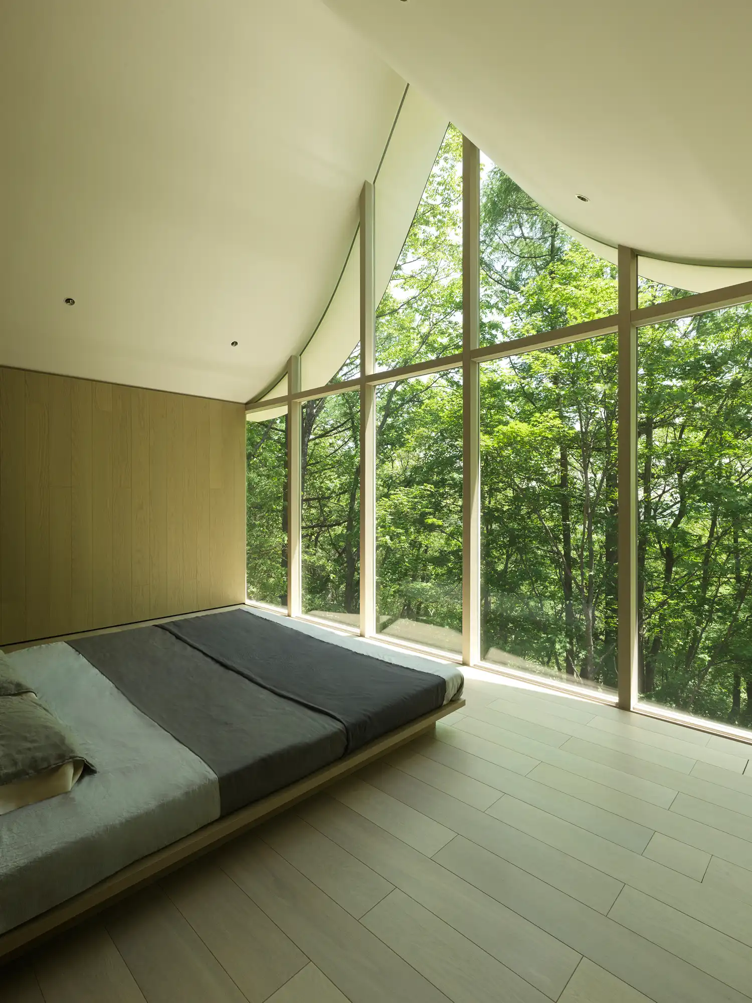 Hand-in-Hand: Nendo's Karuizawa Symphony of Intimacy and Isolation