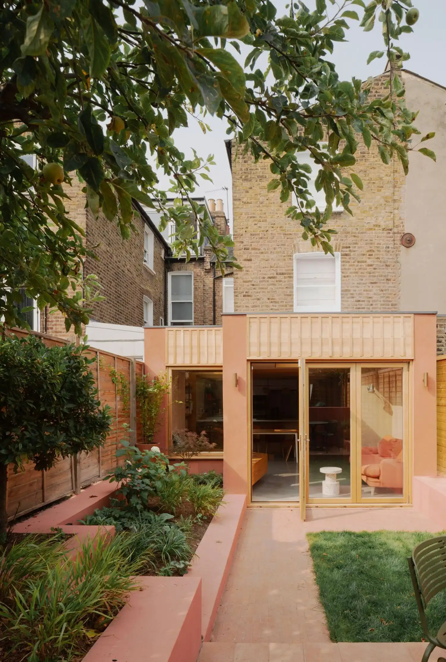 Oak and Concrete: Pensaer London's Sculptural Extension in Peckham Rye
