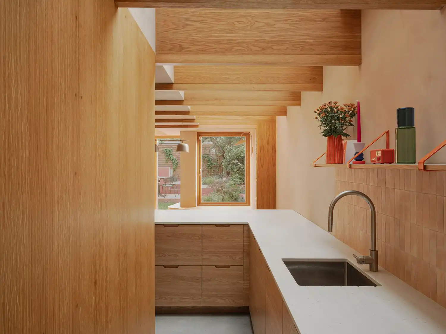 Oak and Concrete: Pensaer London's Sculptural Extension in Peckham Rye