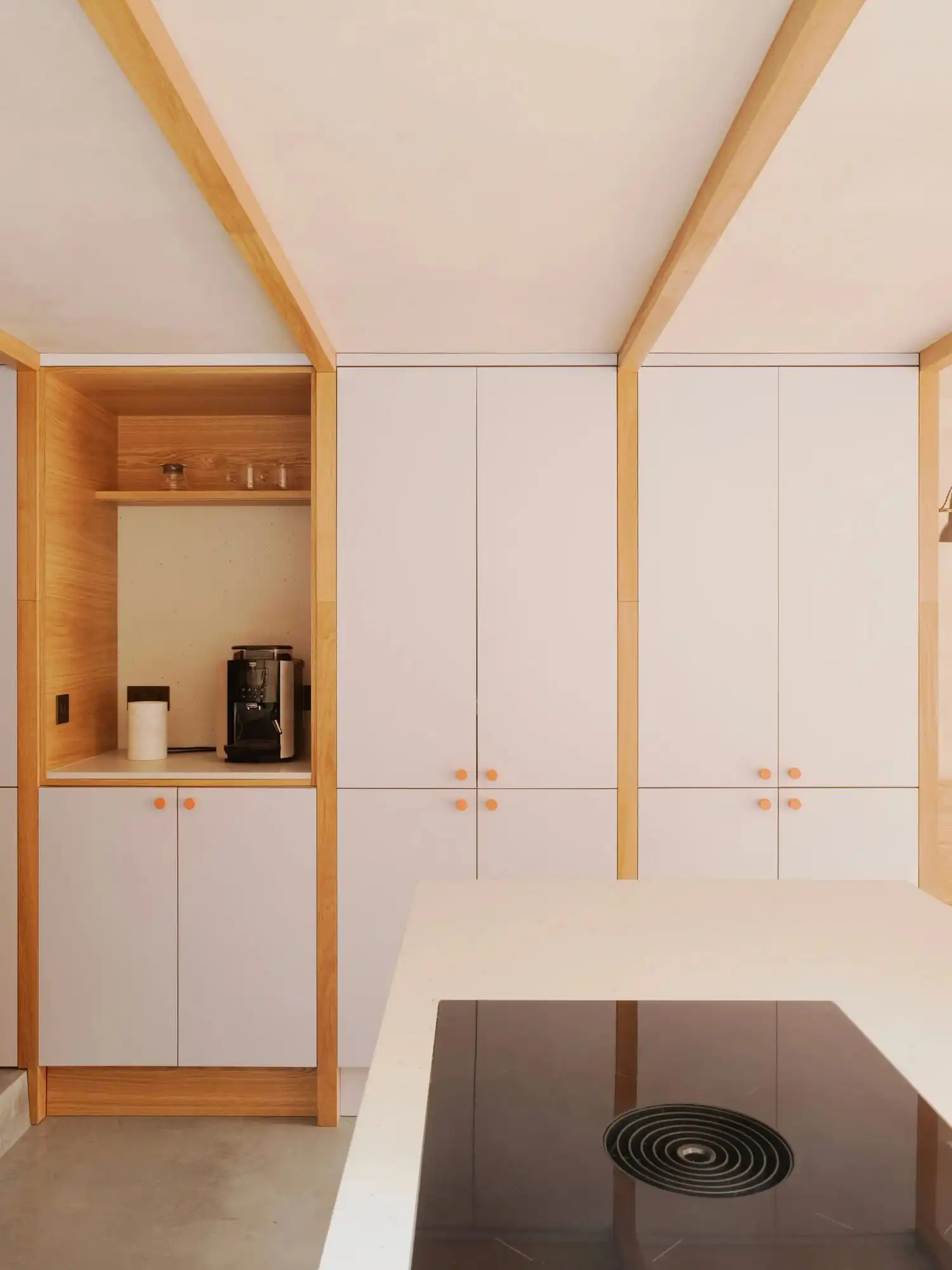 Oak and Concrete: Pensaer London's Sculptural Extension in Peckham Rye