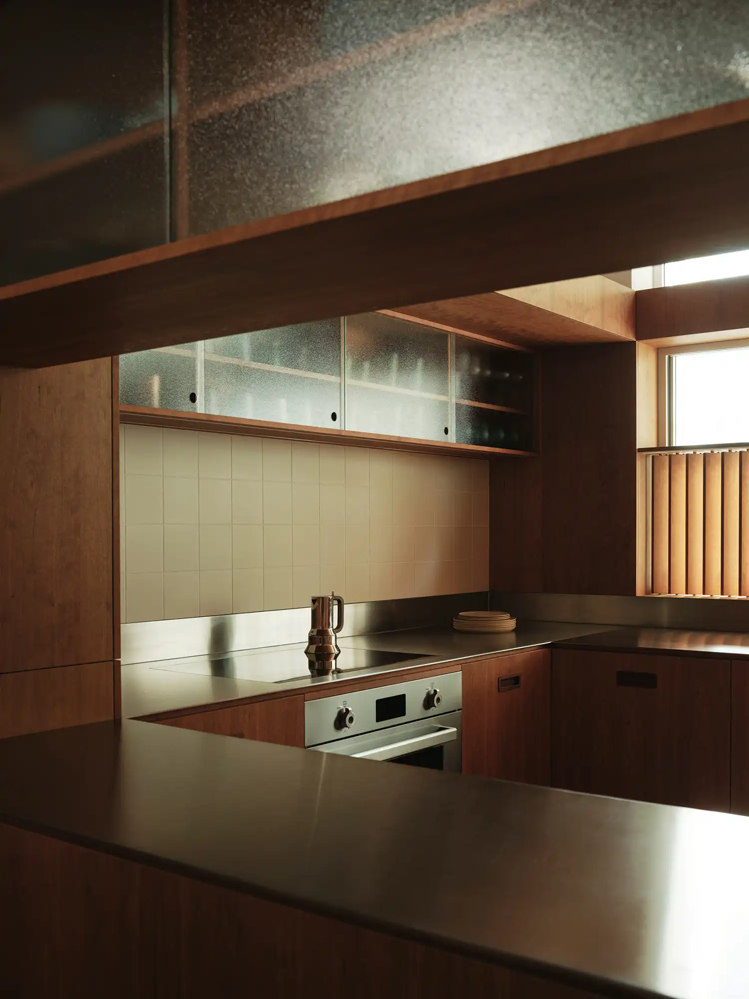 Pine Heath: Updating a 1960s Modernist House in London by Studio Hagen Hall