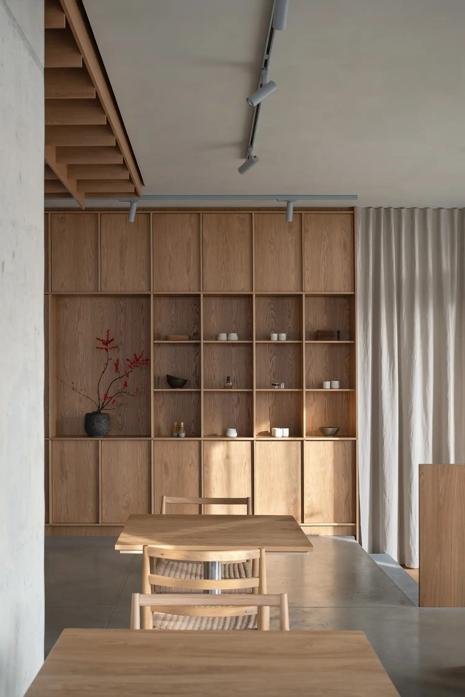Ateliér Jiřího Lukáše Designs Serene Sensu Cafes in Prague