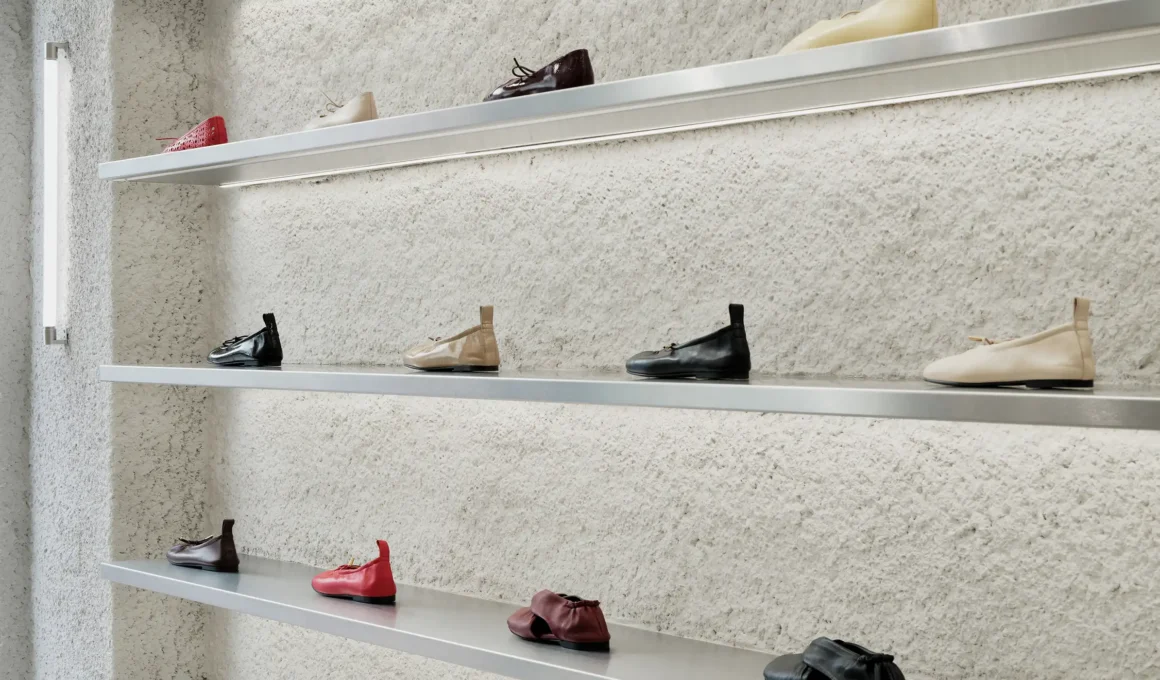 ALOHAS Madrid Store by CLAP Studio: A Volcanic Retail Experience in the Heart of the City