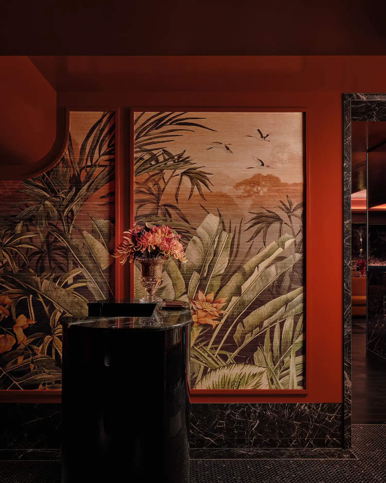 BOWIE: A Sensorial Supperclub in Old Montreal Redefining Nightlife with 1980s Glamour