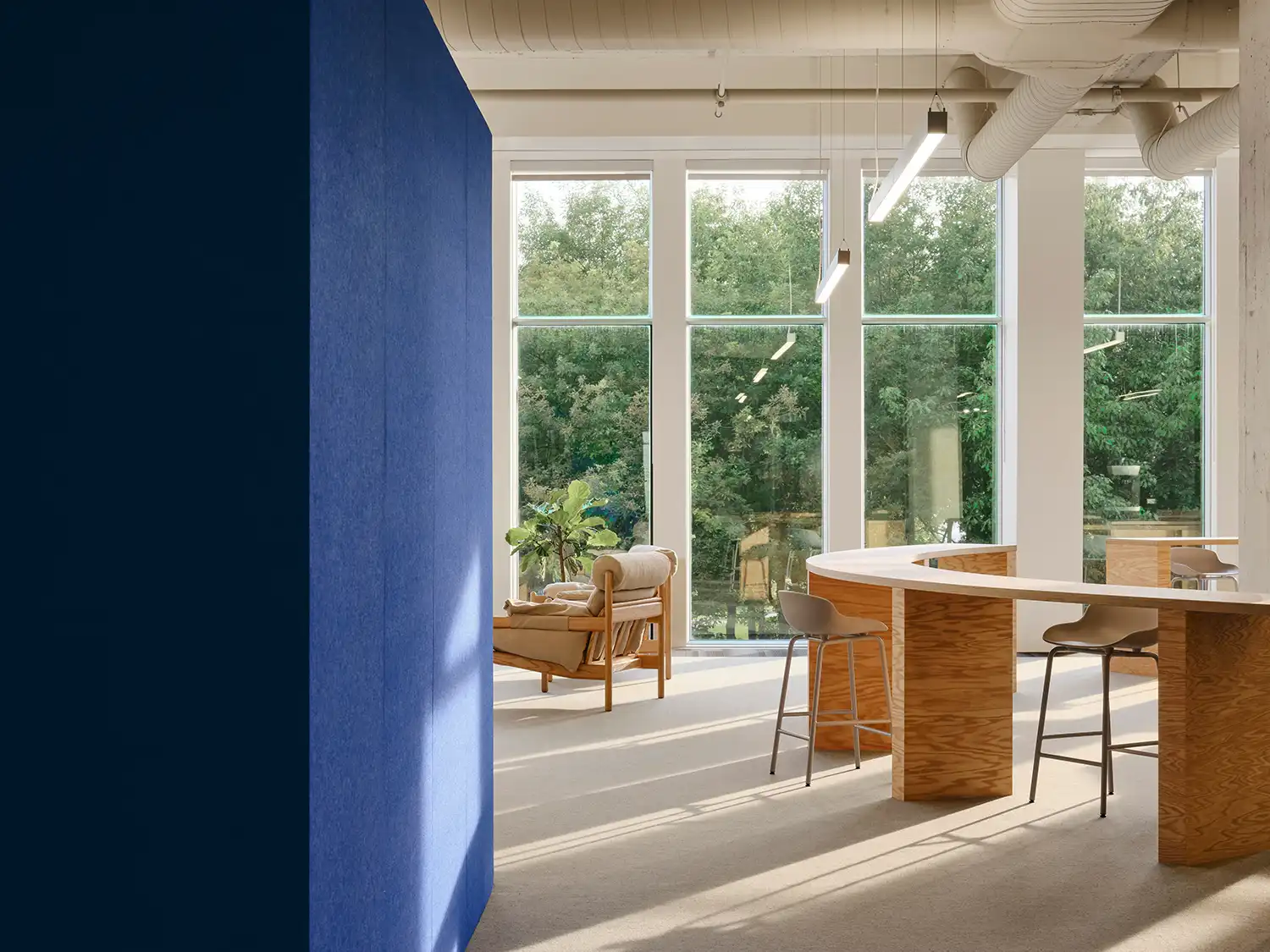 Cossette’s New Old Montreal Office Blends Minimalism and Collaboration in a Thoughtful Redesign